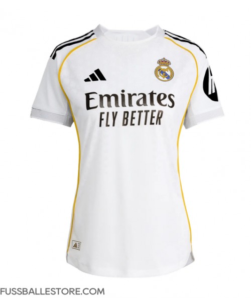 Günstige Real Madrid David Alaba #4 Heimtrikot Damen 2025-26 Kurzarm Günstige Real Madrid David Alaba #4 Heimtrikot Damen 2025-26 Kurzarm